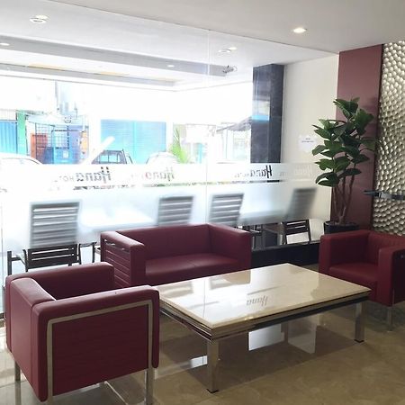 Hana Hotel Batam Exterior photo