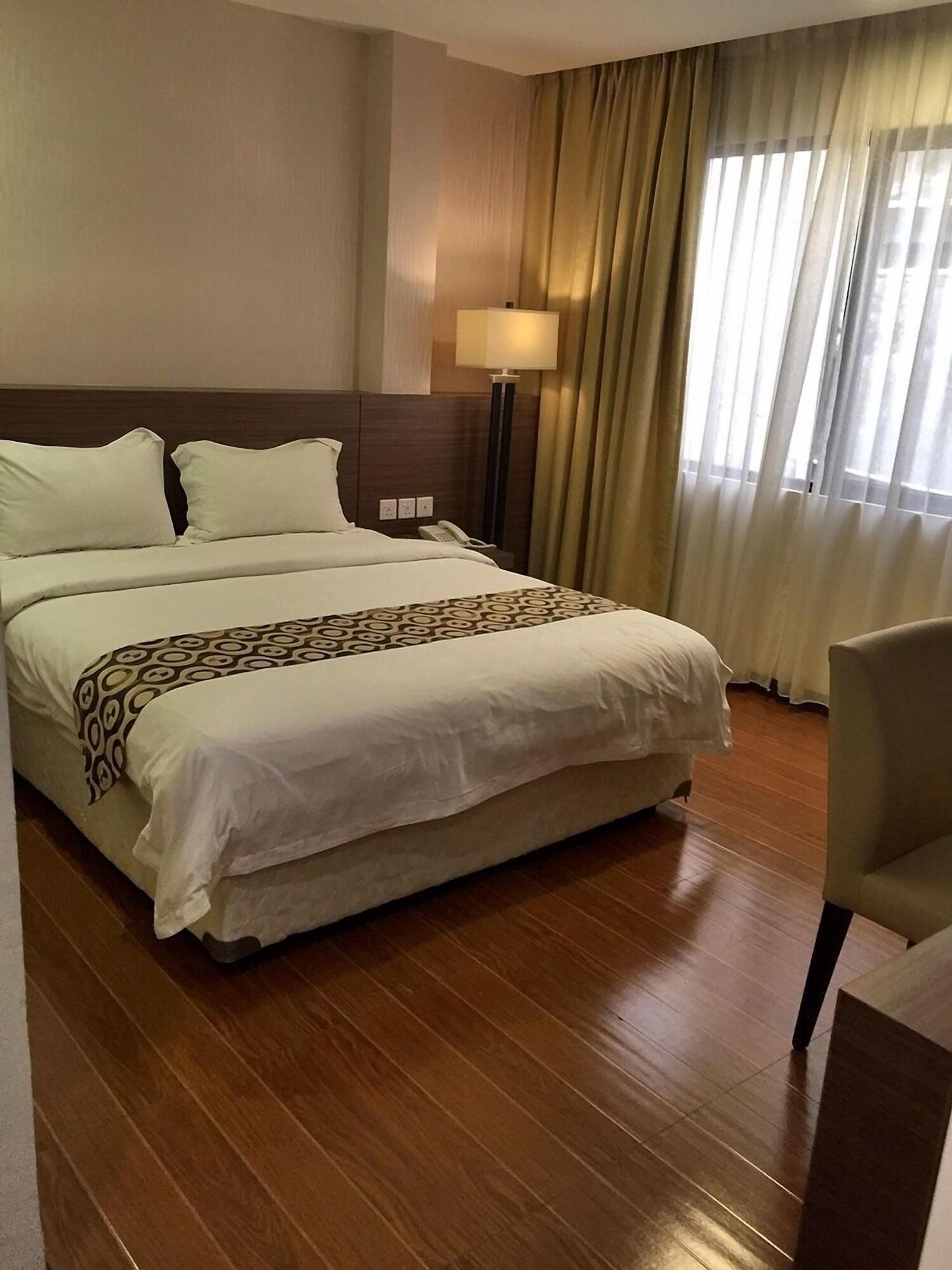 Hana Hotel Batam Exterior photo