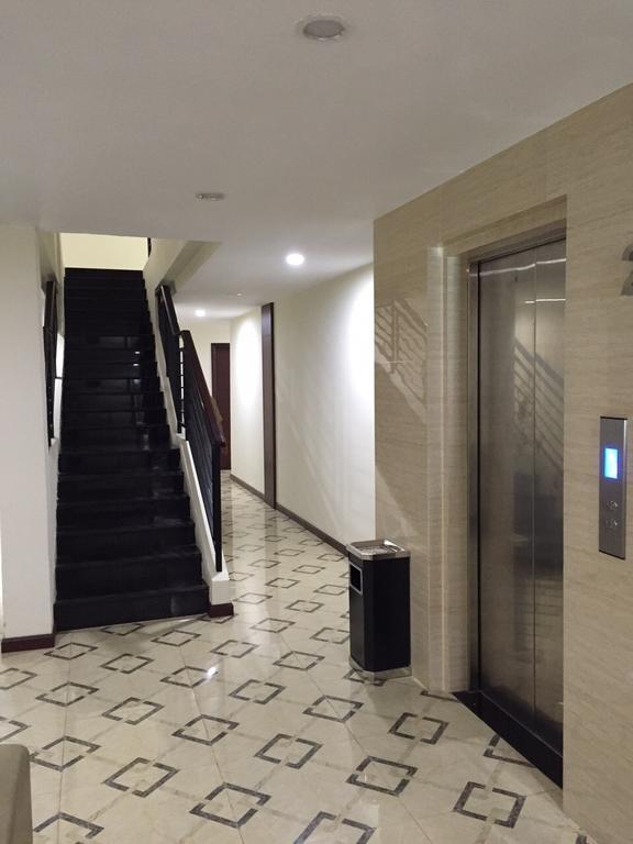 Hana Hotel Batam Exterior photo