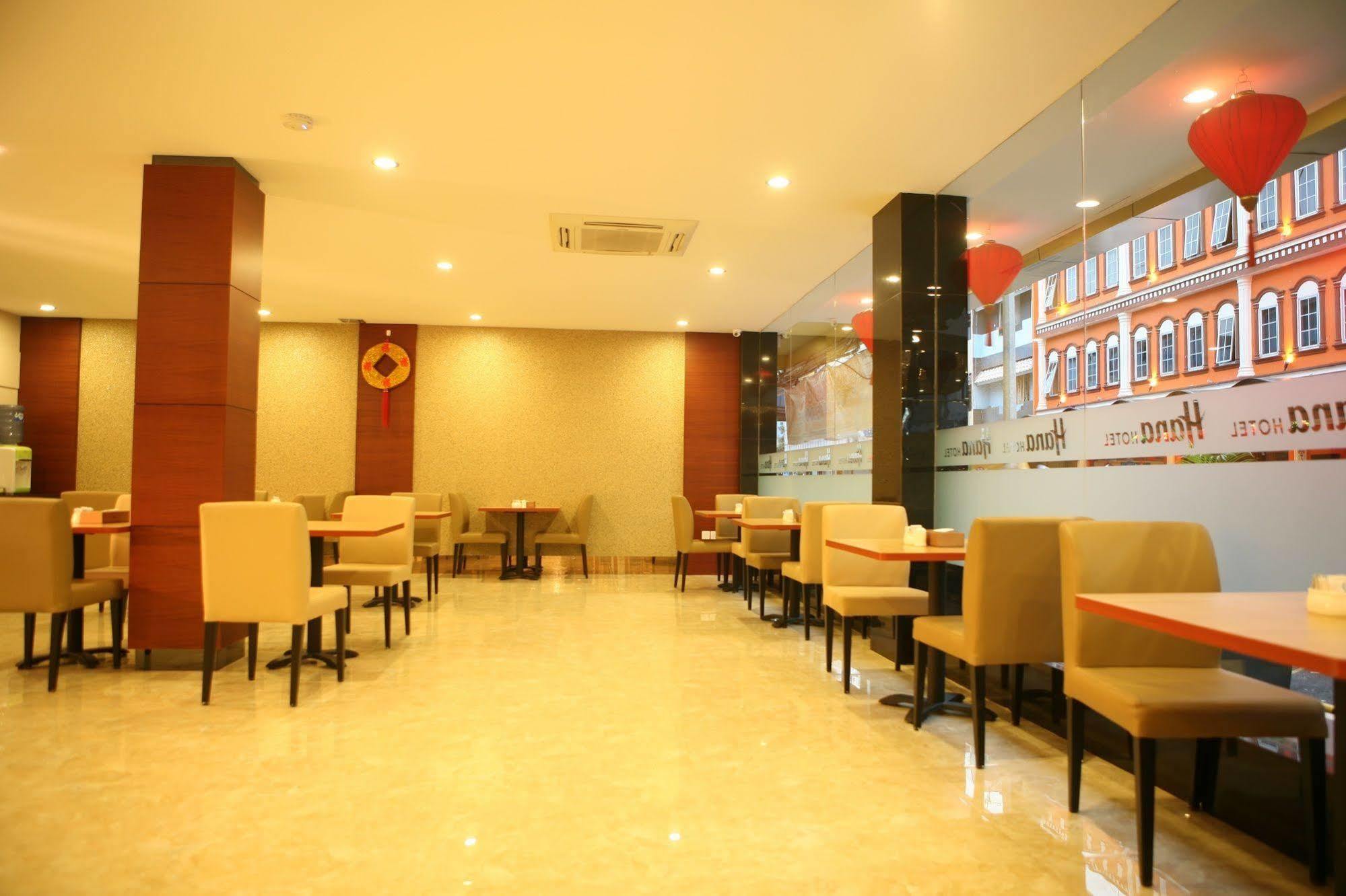 Hana Hotel Batam Exterior photo